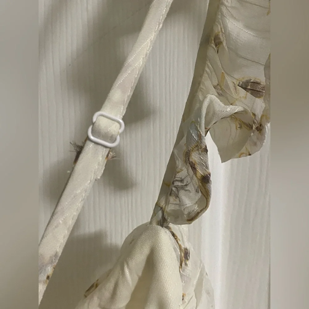 NWT.. WOMENS AND NOW THIS FLORAL RUFFLE DRESS - Picture 12 of 14